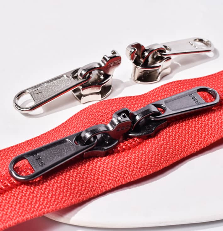 Nylon interlocking anti-theft zipper